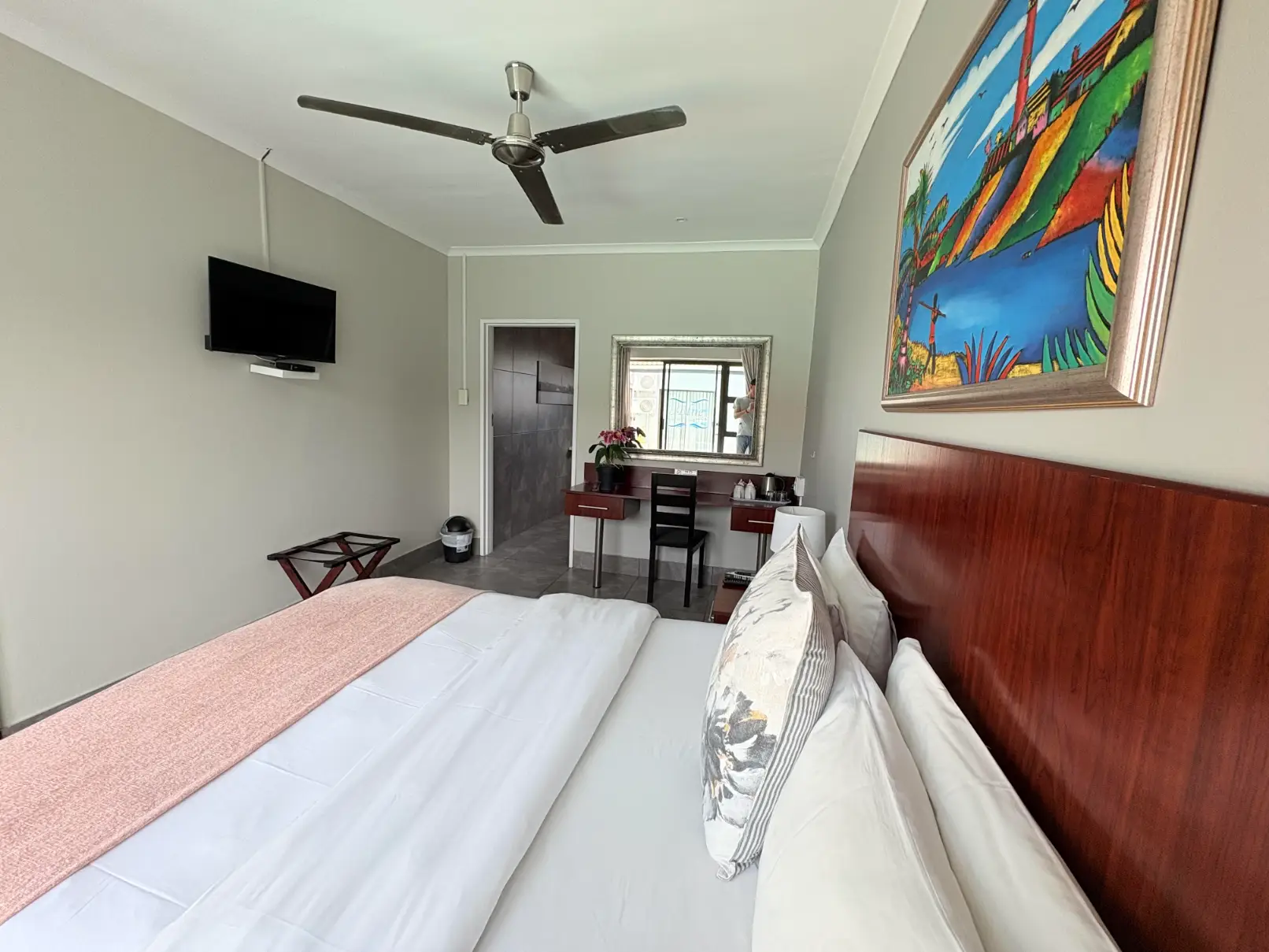 Le Blue Guest House Room 6