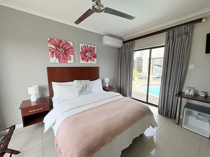 Port-Elizabeth-Guest-House-Accommodation-Le-Blue_s2