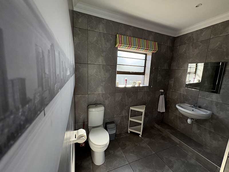 Port Elizabeth Guest House Accommodation bathroom